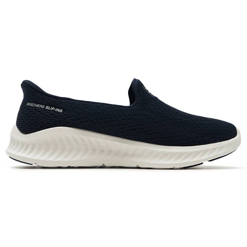 Skechers 125644-NVW Baskets à  - Knit Fabric Lace Up Sneakers avis et prix