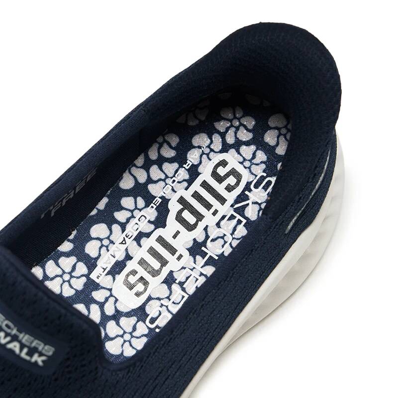 Skechers 125644-NVW Baskets à  - Knit Fabric Lace Up Sneakers avis et prix
